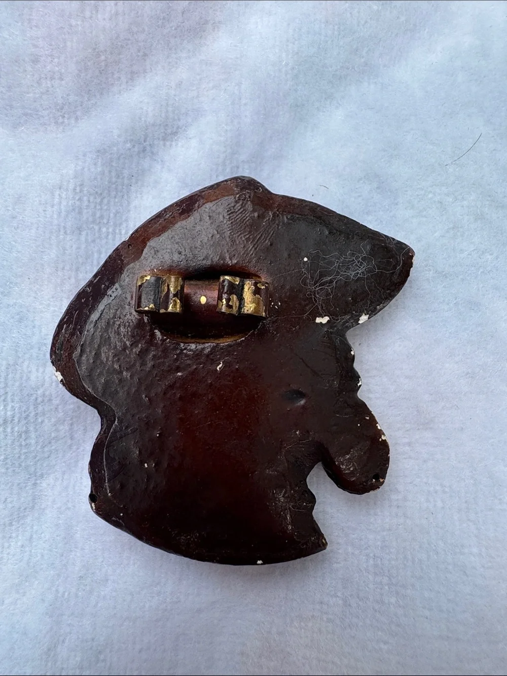 Brown Resin Cowboy Bust Lapel Pin - buffalo Bill